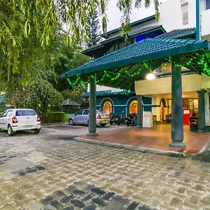 *** Hotel Haritagiri India